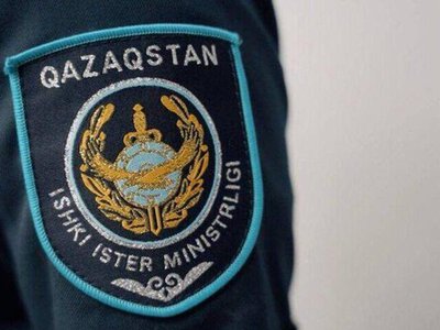 Патрульные полицейские оперативно помогли спасти жизнь человека в столице