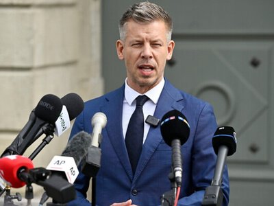  В Венгрии сделали новое заявление относительно захвата денег Ощадбанка 