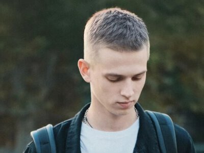 Школы в Украине обязаны проверять электронные военные документы учащихся - Минобороны