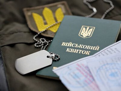 В Украине продолжили военное положение и общую мобилизацию — Зеленский подписал Законы