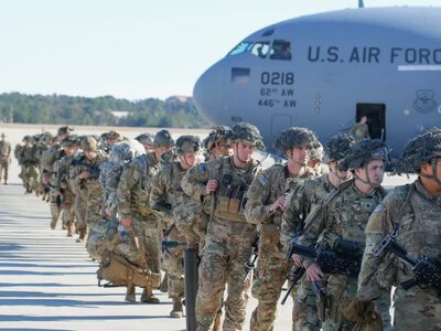 Операция Свобода: США применят 15 тысяч военных и эсминцы, Иран предупреждает Вашингтон о нарушении перемирия