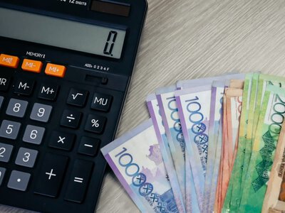  Тенге укрепился на 3,1% в апреле — Нацбанк 