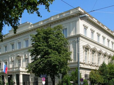 Австрия выслала трех российских дипломатов из-за возможного шпионажа