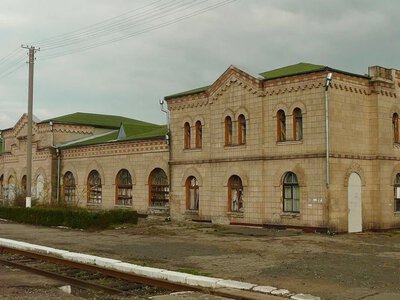 В Украине восстановят уникальный железнодорожный вокзал: будущее исторического памятника решит община