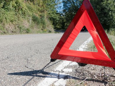  Смертельное ДТП на трассе Астана – Щучинск: легковушка врезалась в ограждение 