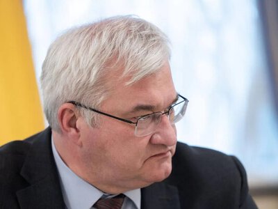 рф нарушила режим прекращения огня, путина волнуют только военные парады - глава МИД