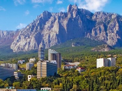 Крымчан лишают курортов? В Крыму льготные путевки к морю отдают военным РФ