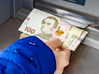 Украинцы не получили обещанную 1500 гривен: начислят ли деньги в мае
