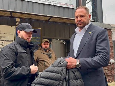 Экс‑глава Офиса президента Андрей Ермак вышел из СИЗО