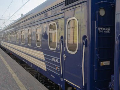 Укрзализныця меняет движение поездов после ночных обстрелов Днепропетровщины