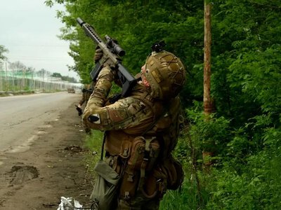 Съемочная группа CNN попала под атаки российских дронов на дороге между Константиновкой и Дружковкой