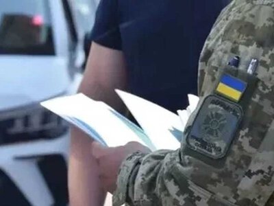 Сотрудников ТЦК без боевого опыта хотят отправлять на фронт — первое решение в Украине
