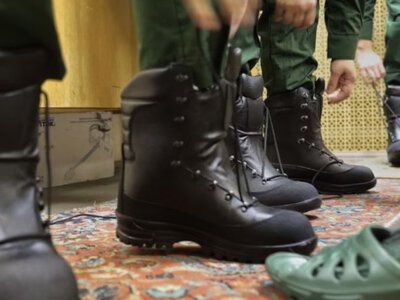 Избиения, пытки, изоляция: российских срочников силой отправляют на войну