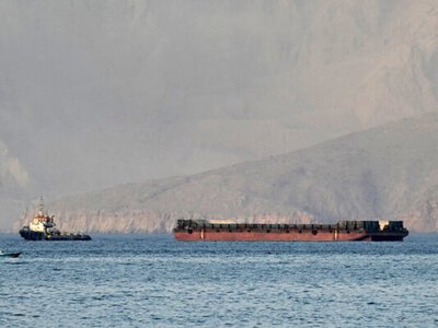  Танкеры с нефтью и СПГ начали выходить из Ормузского пролива после длительной блокировки – СМИ 