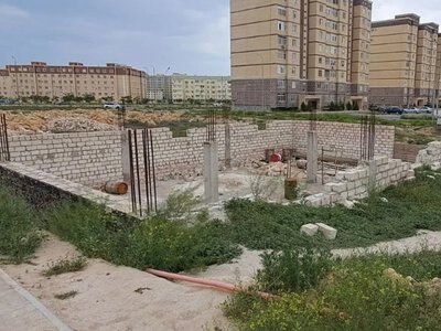  Жители Актау пожаловались на стройплощадки без ограждения 