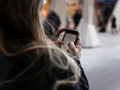 SIM-карты только по паспортам: украинцам объяснили, кто рискует остаться без связи