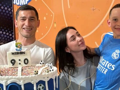 Жена Степаненко показала, как они с Тарасом шикарным тортом поздравили сына с днём рождения