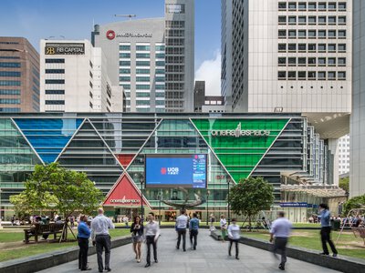  Крупнейшие инвесторы Азии хотят купить сингапурский офисный комплекс One Raffles Place стоимостью $1,8 млрд 
