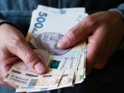 Кто из украинцев в июне получит пенсии с тройной доплатой