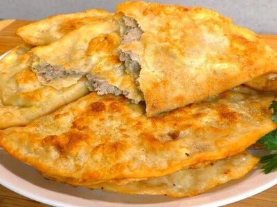 Ваши родные будут целовать за эти чебуреки руки: ленивый рецепт в лаваше