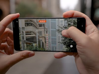 Samsung Galaxy S26 против Vivo X300 FE: назван смартфон с лучшей камерой в 2026 году (фото)