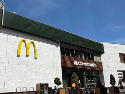 McDonald’s на Лукьяновке официально возобновил работу после повреждений