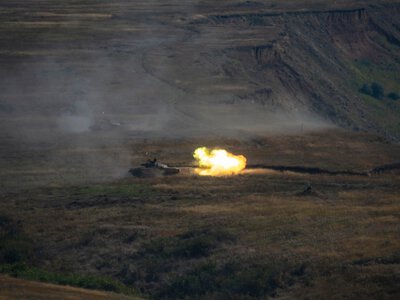 За сутки на фронте произошло 317 боев - свежая сводка и карты