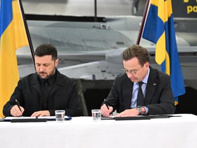 Зеленский анонсировал «сильный шаг» по истребителям Gripen во время визита в Швецию