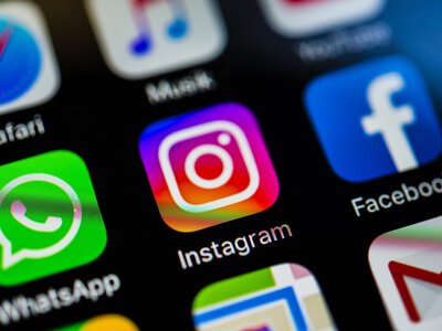 В Facebook, Instagram и WhatsApp появились платные подписки: что они дают