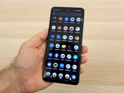 Недорогой смартфон с большим дисплеем: на какую модель обратить внимание в 2026 году (фото)