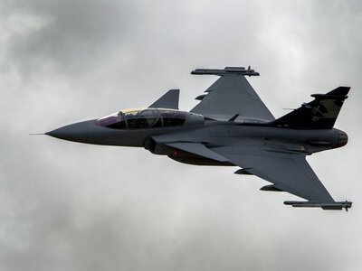 В ОП роз’яснили деталі угоди щодо придбання шведських винищувачів Gripen