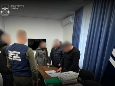 Экс-начальника Ровенского ТЦК будут судить за переплату при закупке 16 пикапов для армии