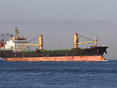 Неизвестные дроны атаковали три гражданских танкера в Черном море: что известно о последствиях