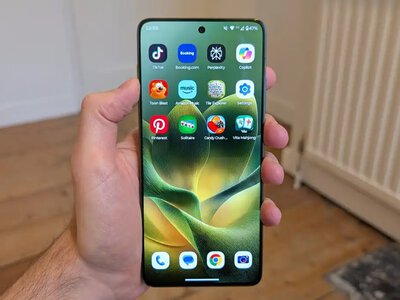 Мощный телефон в среднем ценовом сегменте: известны характеристики Motorola Edge 70 Pro+