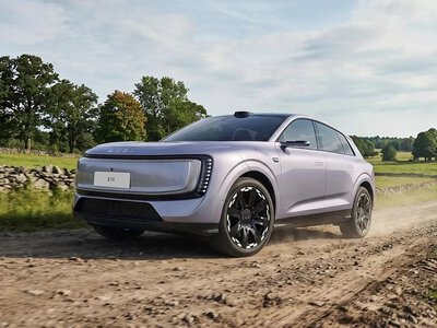 Цена $40 000 и запас хода 750 км: в продажу поступил мощный электрокроссовер Audi (фото)