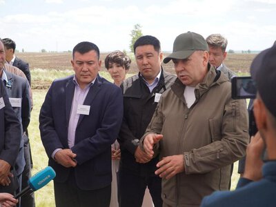 В Шортандинском районе аким Акмолинской области Марат Ахметжанов встретился с аграриями региона