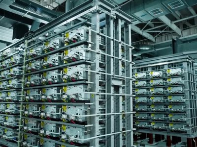 CATL раскрыл секреты будущего энергетики: как тестируют батареи за $441 миллион