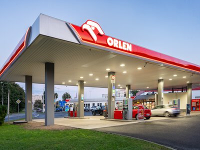  Крупнейший энергоконцерн Польши Orlen планирует купить долю в «Укрнафте» 