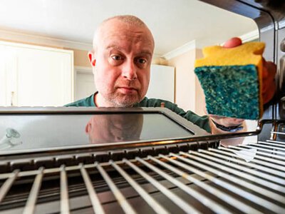 Генеральная уборка: 5 способов отмыть решетки духовки