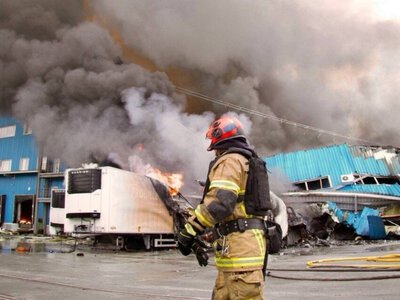  В Днепре в результате российской атаки разрушено отделение «Новой почты» 