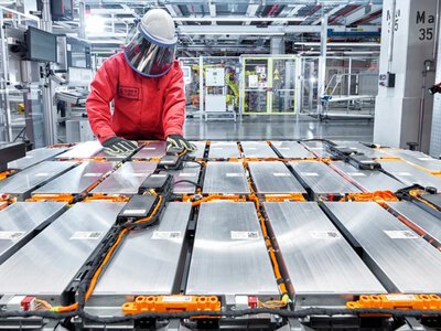 США решили навсегда избавиться от батарей из Китая: их просто отправят на свалку