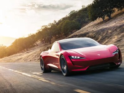 Прискорювач мрії: Чи стане Tesla Model 3 Plaid реальністю до 2027 року