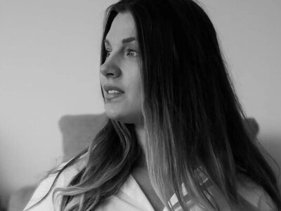 Настоящая милота! Ольга Харлан очаровала поклонников нежными “беременными” фото