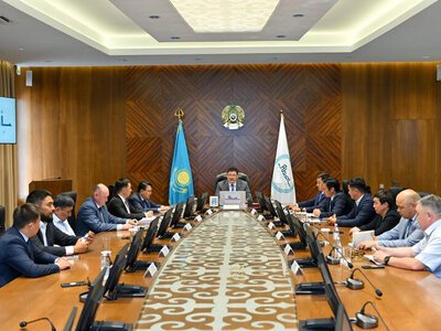 Аким области встретился с представителями политических партий