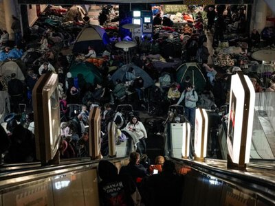  Киевское метро приняло рекордное количество людей во время обстрела впервые с 2022 года 