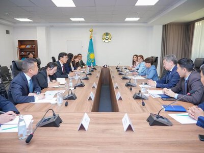 Вице-министр науки и высшего образования Республики Казахстан встретился с ректором Университета Цинхуа Китайской Народной Республики