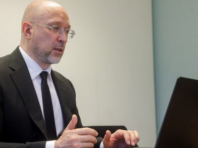 Шмыгаль: Украина строит новую энергосистему по принципу энергетических сот