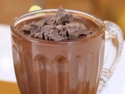 Всего 4 продукта и 10 минут: рецепт нежного шоколадно-бананового мусса