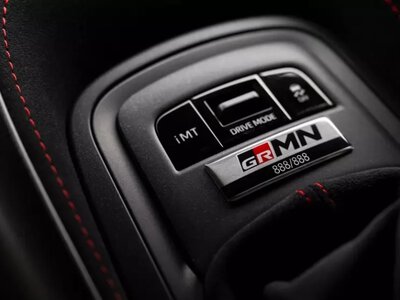 Toyota GRMN Corolla: Экстремальный хэтчбек, который перевернет рынок спортивных авто