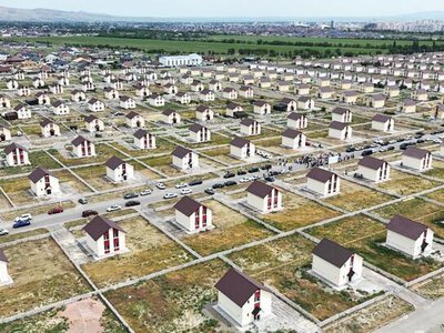 Область Жетісу: Ко Дню государственных символов 65 семей справили новоселье